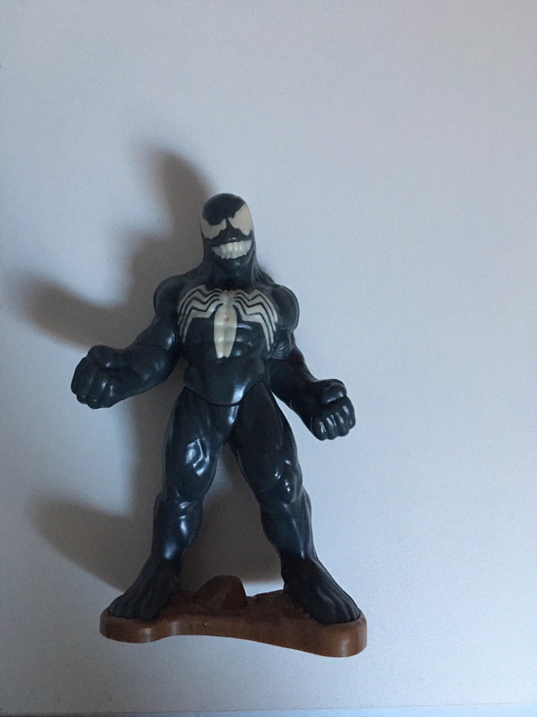 Figurine venom