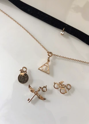 Collana con ciondoli Harry Potter, marca: Harry Potter, estado: Novo sem etiquetas, €10.00, €11.20 inclui Proteção do Comprador
