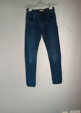 Jean name it taille 12 ans en très bon état, merk: Name It, staat: Heel goed, maat: 12 jaar / 152 cm, € 3,00, € 3,85 inclusief Kopersbescherming