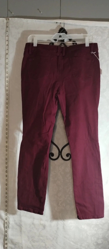 Burgundy jeans 3