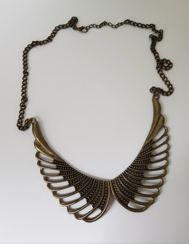 Collier ailes