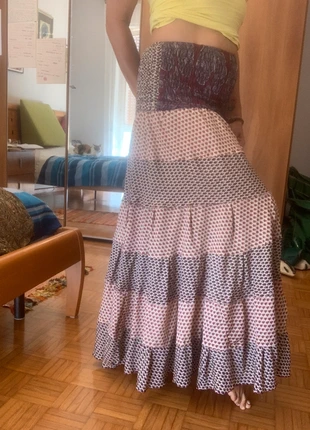 Gonna lunga e ampia in stile gipsy con le balze a volant con la fantasia floreale , marke: gonna ampia, zustand: Neu, größe: Einheitsgröße, 20,00 €, 21,70 € inklusive Vinted-Käuferschutz