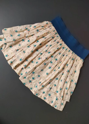 Falda floral, marca: Sfera, estado: Muy bueno, tamaño: M / 38 / 10, 3,50 €, 4,38 € Protección al comprador incluida