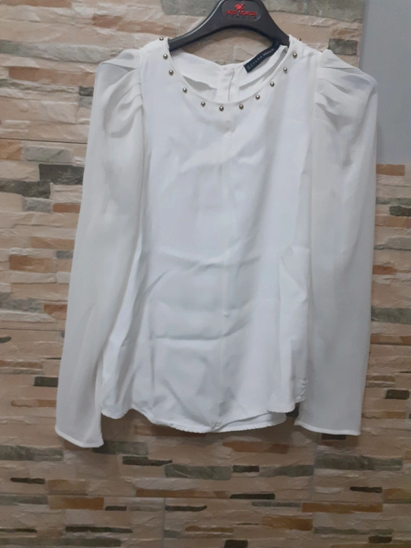 Blusa maglia bianca zara taglia m con maniche particolari 1