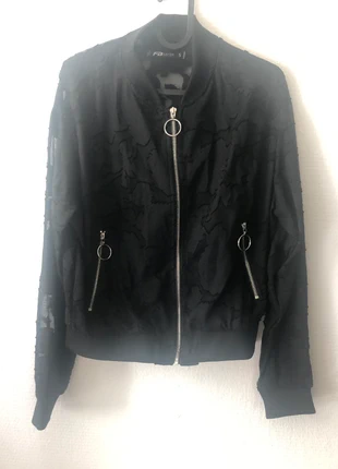 Veste dentelle , merk: New Yorker, staat: Nieuw zonder prijskaartje, maat: M / 38 / 10, € 3,00, € 3,85 inclusief Kopersbescherming