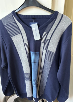 Herentrui met v hals, marca: Louis FASHION, estado: Novo com etiquetas, tamanho: L, €15.00, €16.45 inclui Proteção do Comprador