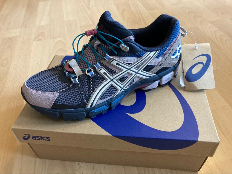 Asics kahana 8 sales
