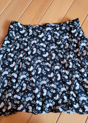 Jupe à fleurs vintage , marke: La City, zustand: Sehr gut, größe: XS / 34 / 6, 5,00 €, 5,95 € inklusive Vinted-Käuferschutz