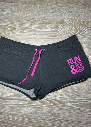 Short, condition: New without tags, size: S / 36 / 8, €9.99, €11.19 includes Buyer Protection
