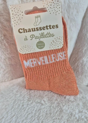Chaussettes à paillettes - Merveilleuse, merk: chaussettes à paillettes, staat: Nieuw met prijskaartje, maat: Universeel, € 5,00, € 5,95 inclusief Kopersbescherming Pro