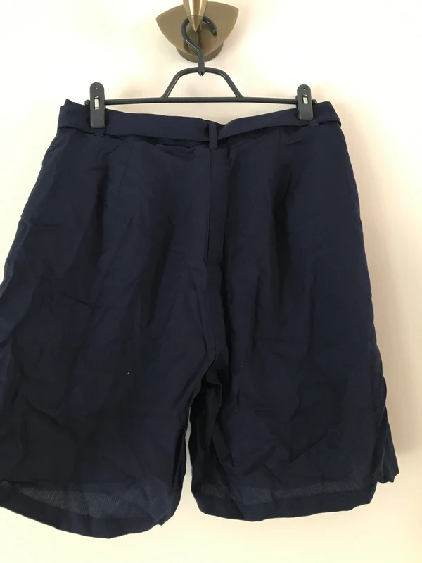 Short bleu - photo numéro 4