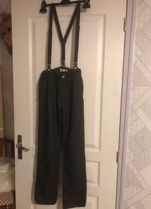 Pantalon style gavroche, marque: Special selection, état: Très bon état, taille: 10 ans / 140 cm, 5,00 €, 5,95 € Protection acheteurs incluse