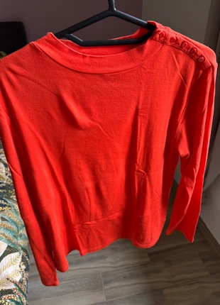 Tee shirt manche longues Caroll, merk: Caroll, staat: Heel goed, maat: 6XL / 52 / 24, € 5,00, € 5,95 inclusief Kopersbescherming