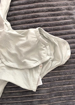 Zielony w kropeczki body z h&m, brand: H&M, condizioni: Buone, taglia: 1-3 mesi / 56 cm, €2.00, €2.80 include la Protezione acquisti