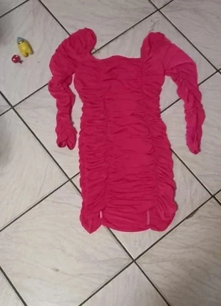 Mini abito fucsia elegante ma casual con maniche lunghe, marke: Shein, zustand: Neu, größe: Einheitsgröße, 3,90 €, 4,80 € inklusive Vinted-Käuferschutz