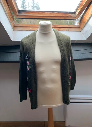 Gilet femme veste S en. Maille kaki logo papillon, marque: Jennyfer, état: Très bon état, taille: S / 36 / 8, 10,00 €, 11,20 € Protection acheteurs incluse