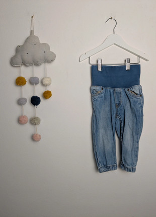 Baby Jeanshose | Pull On, robuster Stoff | H&M | 80 | Denim Blue, brand: H&M, condizioni: Ottime, taglia: 12-18 mesi / 80 cm, €1.50, €2.28 include la Protezione acquisti