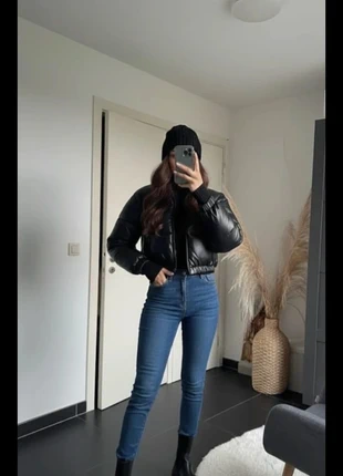 Doudoune noire courte – chaude & tendance, marca: Bolook, estado: Muito bom, tamanho: S / 36 / 8, €68.90, €73.05 inclui Proteção do Comprador