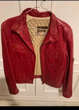 Veste en cuir rouge, marca: Coronel Tapioca, estado: Muito bom, tamanho: M / 38 / 10, €20.00, €21.70 inclui Proteção do Comprador