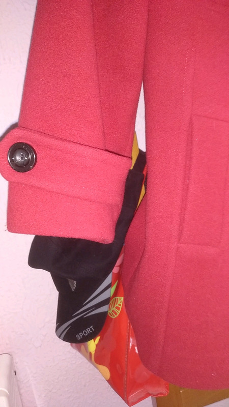 Abrigo rojo de Zara 3