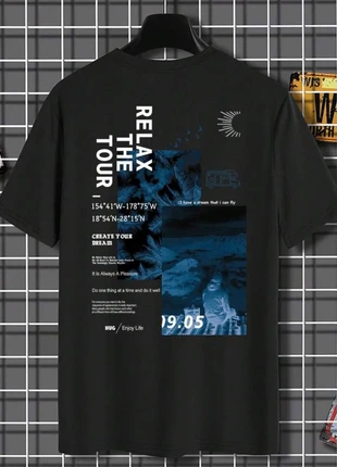 T-shirt noir à inscription graphique “Relax The Tour” au dos, merk: Vintage Dressing, staat: Nieuw zonder prijskaartje, maat: M, € 10,00, € 11,20 inclusief Kopersbescherming