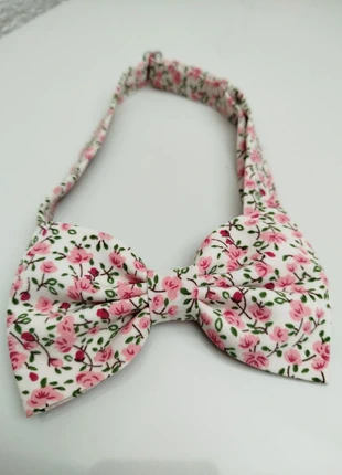 Nœud papillon homme fleuri rose vert foncé cravate, marke: Rose, zustand: Sehr gut, 5,00 €, 5,95 € beinhaltet Vinted-Käuferschutz Pro