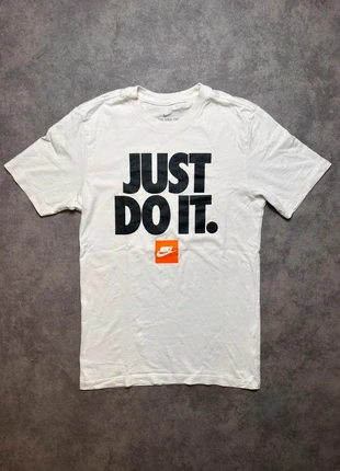 T-shirt Blanc Nike - 100% Coton - Taille XS, marque: Nike, état: Bon état, taille: XS / 34 / 6, 1,00 €, 1,75 € Protection acheteurs incluse