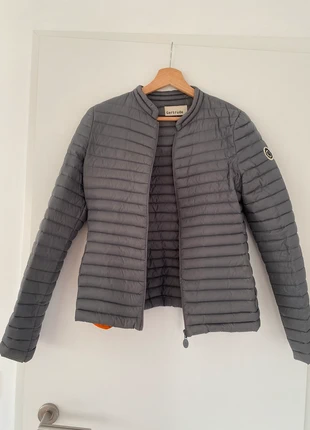 Doudoune grise Gertrude S, marque: Gertrude, état: Satisfaisant, taille: S / 36 / 8, 4,00 €, 4,90 € Protection acheteurs incluse