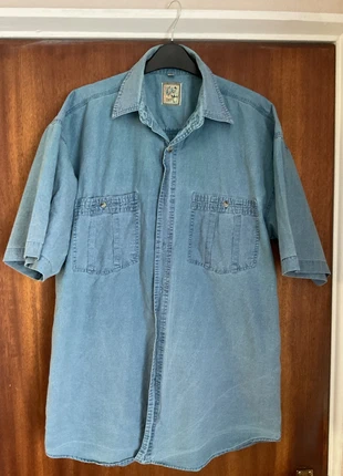Blue shirt, brand: C&A, condition: Good, size: M, £1.75, £2.54 includes Buyer Protection