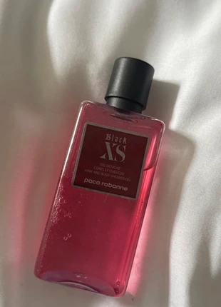 Gel douche, merk: Paco Rabanne, staat: Nieuw met prijskaartje, € 5,00, € 5,95 inclusief Kopersbescherming