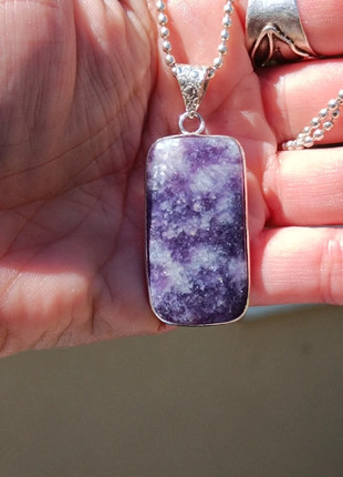Pendentif lépidolite pierre naturelle, marque: la force de la douceur, état: Très bon état, 10,00 €, 11,20 € Protection acheteurs (Pro) incluse