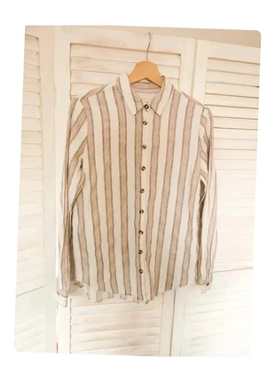 Chemise rayée beige et blanche, brand: Pretty Wire, condition: Very good, size: One size, €5.00, €5.95 includes Buyer Protection