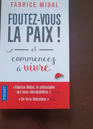Foutez-vous la paix, zustand: Neu, 3,50 €, 4,38 € inklusive Vinted-Käuferschutz