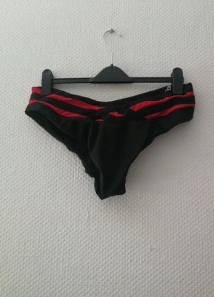 Schwarze Shorts Off the Pole XL, marque: Off the Pole, état: Très bon état, taille: XL / 42 / 14, 13,00 €, 14,35 € Protection acheteurs incluse