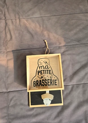Décapsuleur mural, marque: ma petite brasserie, état: Neuf sans étiquette, 5,00 €, 5,95 € Protection acheteurs incluse