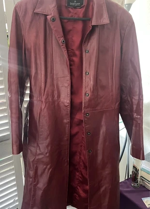 Longue veste en cuir rouge, brand: naf naf authentique cuir, condizioni: Buone, taglia: L / IT 44 / EU 40, €15.00, €16.45 include la Protezione acquisti