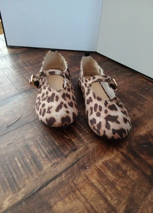 Animal print ballerina flats for girls, merk: H&M, staat: Heel goed, maat: 32, € 4,50, € 5,43 inclusief Kopersbescherming