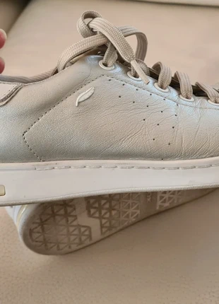 baskets argentées Geox 36 , merk: Geox, staat: Heel goed, maat: 36, € 35,00, € 37,45 inclusief Kopersbescherming