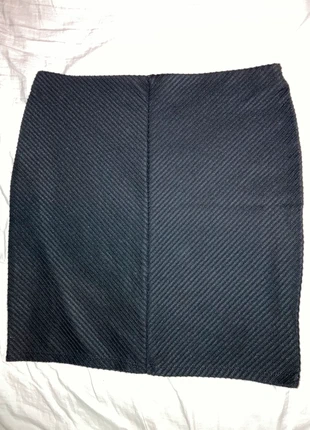 Mini jupe Pimkie moulante noire côtelée à élastique, marque: Pimkie, état: Neuf sans étiquette, taille: M / 38 / 10, 5,00 €, 5,95 € Protection acheteurs incluse