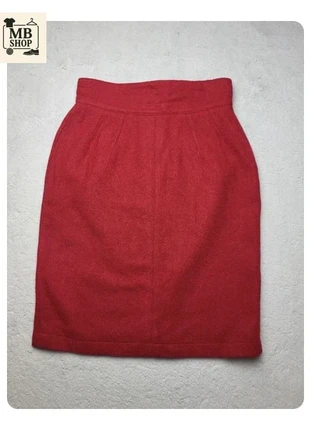 Jupe crayon hiver Rouge Vertigo Paris - Taille M / 38 / 10, marque: Vertigo Paris, état: Très bon état, taille: M / 38 / 10, 4,90 €, 5,85 € Protection acheteurs (Pro) incluse