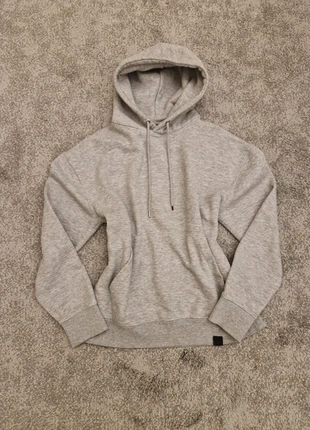 Felpa grigia oversize cotone, marke: Pull & Bear, zustand: Sehr gut, größe: M / 38 / 10, 10,00 €, 11,20 € inklusive Vinted-Käuferschutz