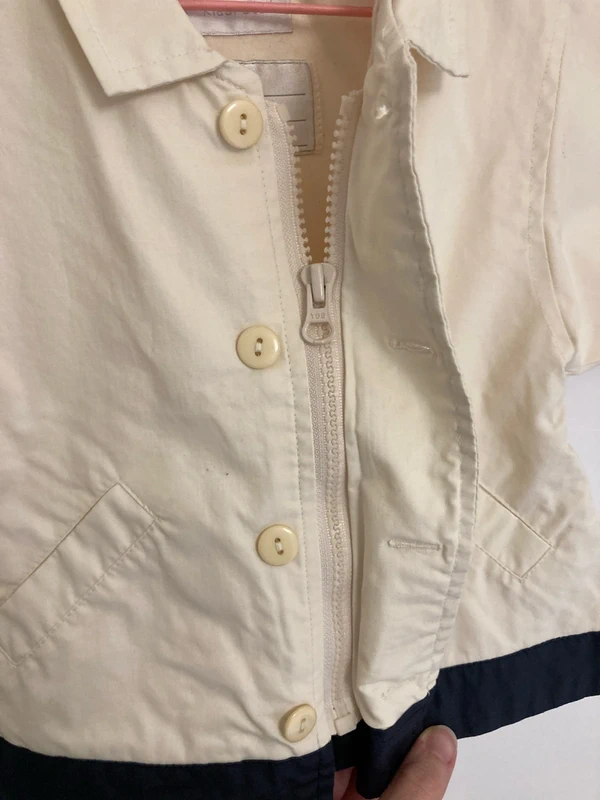 Veste imperméable 1 mois - photo numéro 2