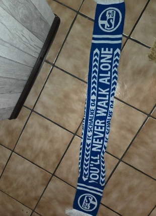 Schalke 04 Schal You will never walk alone, merk: FC Schalke 04, staat: Goed, € 8,00, € 9,10 inclusief Kopersbescherming