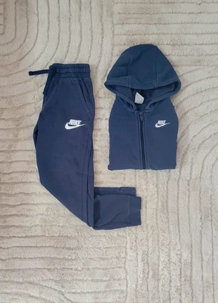 Ensemble nike bleu taille S enfant, brand: Nike, condition: Good, size: S, €24.99, €26.94 includes Buyer Protection