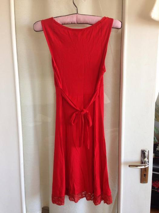 Robe rouge taille 36 2