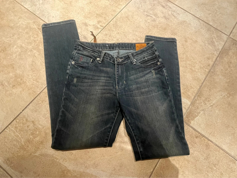 Women's Overhauled skinny jeans. Size 28. 5