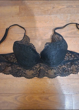 Etam Soutien gorge push up 90C, marque: Etam, état: Très bon état, taille: 90C, 7,00 €, 8,05 € Protection acheteurs incluse