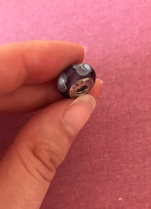 Charms Pandora Violet Fleurs Verre Murano, marque: Pandora, état: Très bon état, 20,00 €, 21,70 € Protection acheteurs incluse