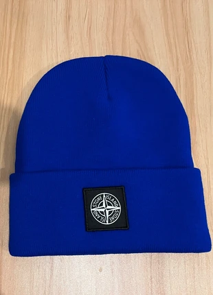 🍎 A warm & smooth bright royal blue beanie hat, marca: Stone Island, estado: Muy bueno, tamaño: Talla única, 26,00 €, 28,00 € Protección al comprador incluida