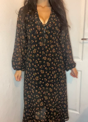robe longue fleurie Pull & Bear taille M, brand: Pull & Bear, condizioni: Nuovo senza cartellino, taglia: M / IT 42 / EU 38, €15.00, €16.45 include la Protezione acquisti